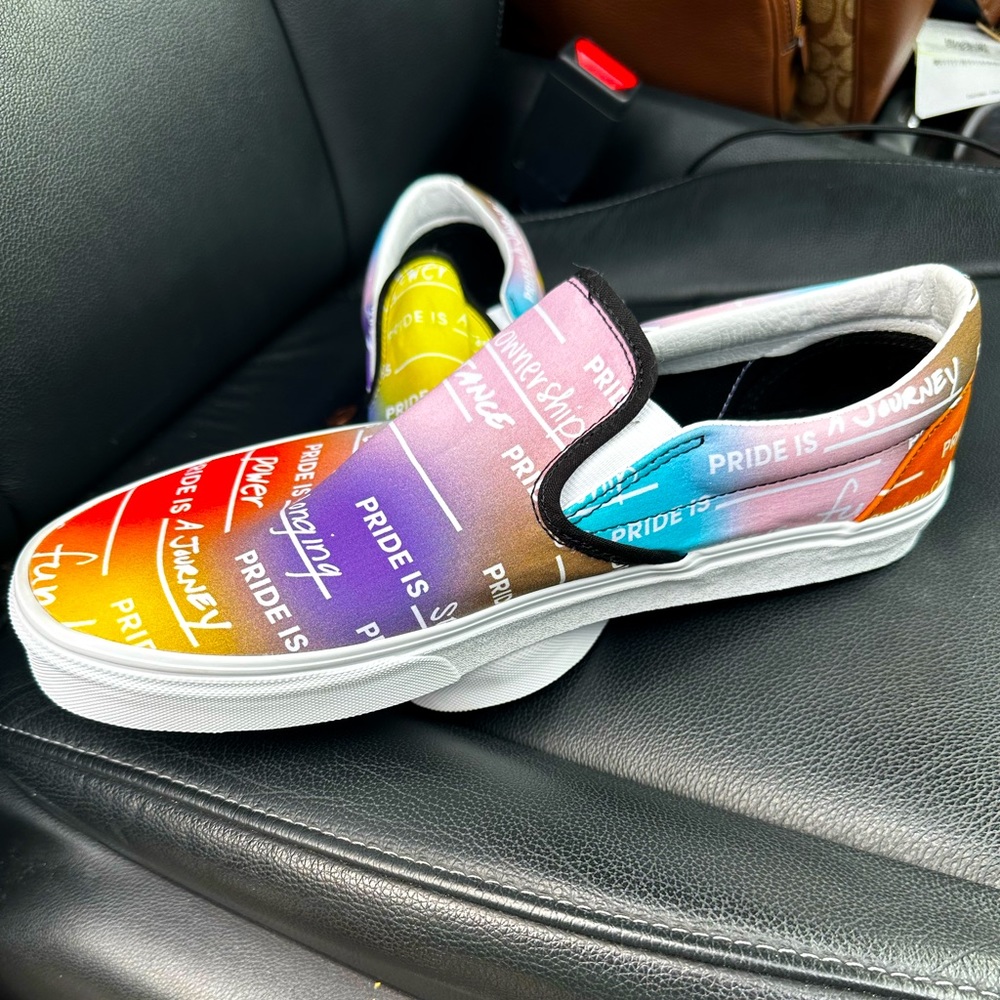 Vans classic slip on PRIDE collection rainbow